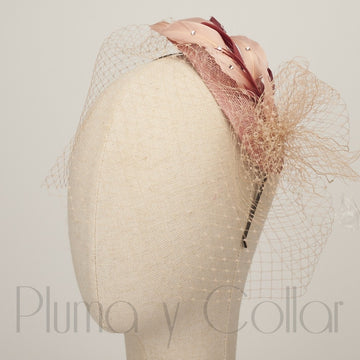 Cappello Accessorio Pluma y Collar 9487